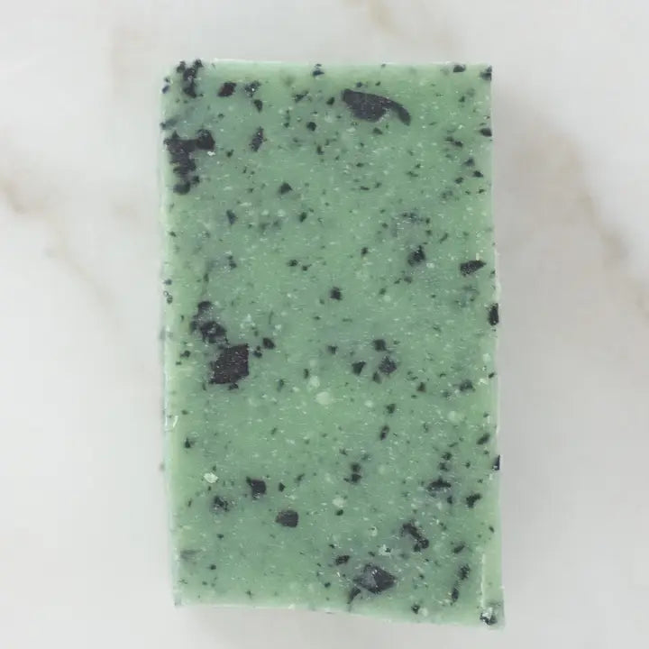 Moisterizing Vegan Soap Bars with Essential Oils