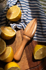 Citrus juicer - Beech Wood