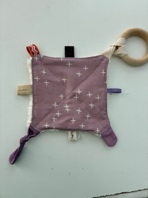 Bitte Organic Crinkle Teether Toy