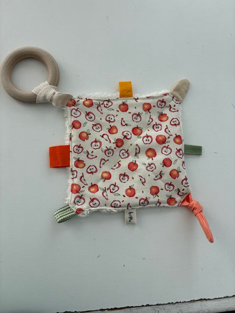 Bitte Organic Crinkle Teether Toy