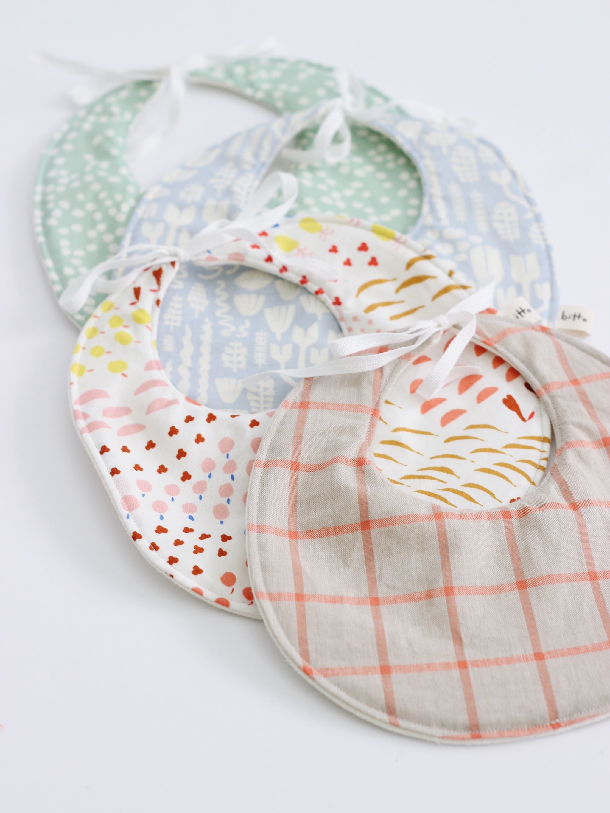Bitte Organic Terry Baby Bib